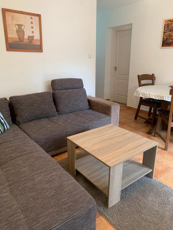 Elvira Apartman 佐洛卡罗斯 外观 照片