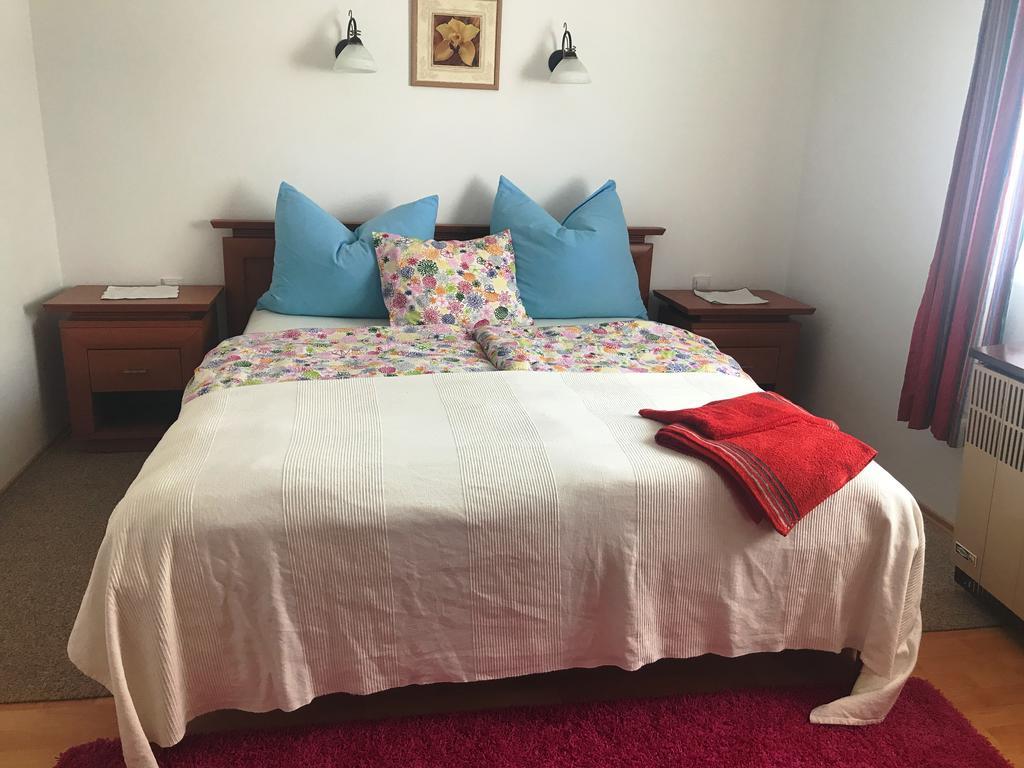 Elvira Apartman 佐洛卡罗斯 外观 照片